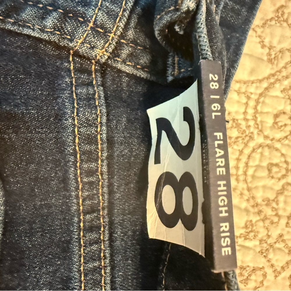 NWT GAP High Rise Flare Jeans 28/6L Dark Wash Long
